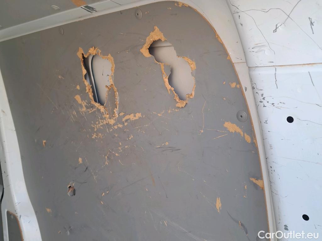  Volkswagen  Transporter VOLKSWAGEN  / 2015 / 4P / furgón Business Corto TN 2.0TDI 75kW(102CV) BMT #8