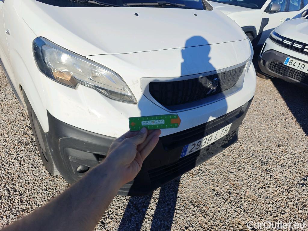  Peugeot  Expert PEUGEOT  / 2016 / 4P / furgón Furgón Premium 2.0 BlueHDi 120 EAT8 Stan #46