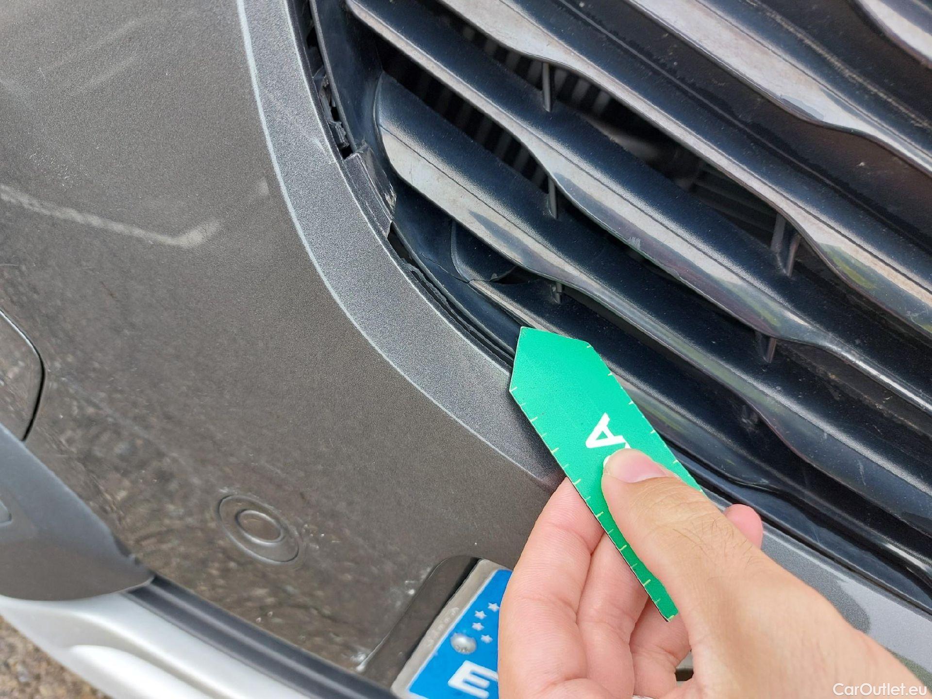  Opel  Crossland OPEL  X / 2017 / 5P / todoterreno 1.2 81kW Design Line 120 Aniversario S/S #4