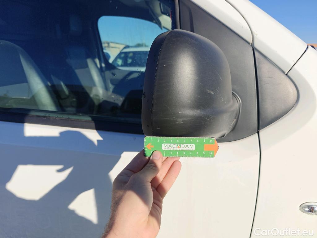  Peugeot  Expert PEUGEOT  / 2016 / 4P / furgón Furgón Premium 2.0 BlueHDi 120 EAT8 Stan #63