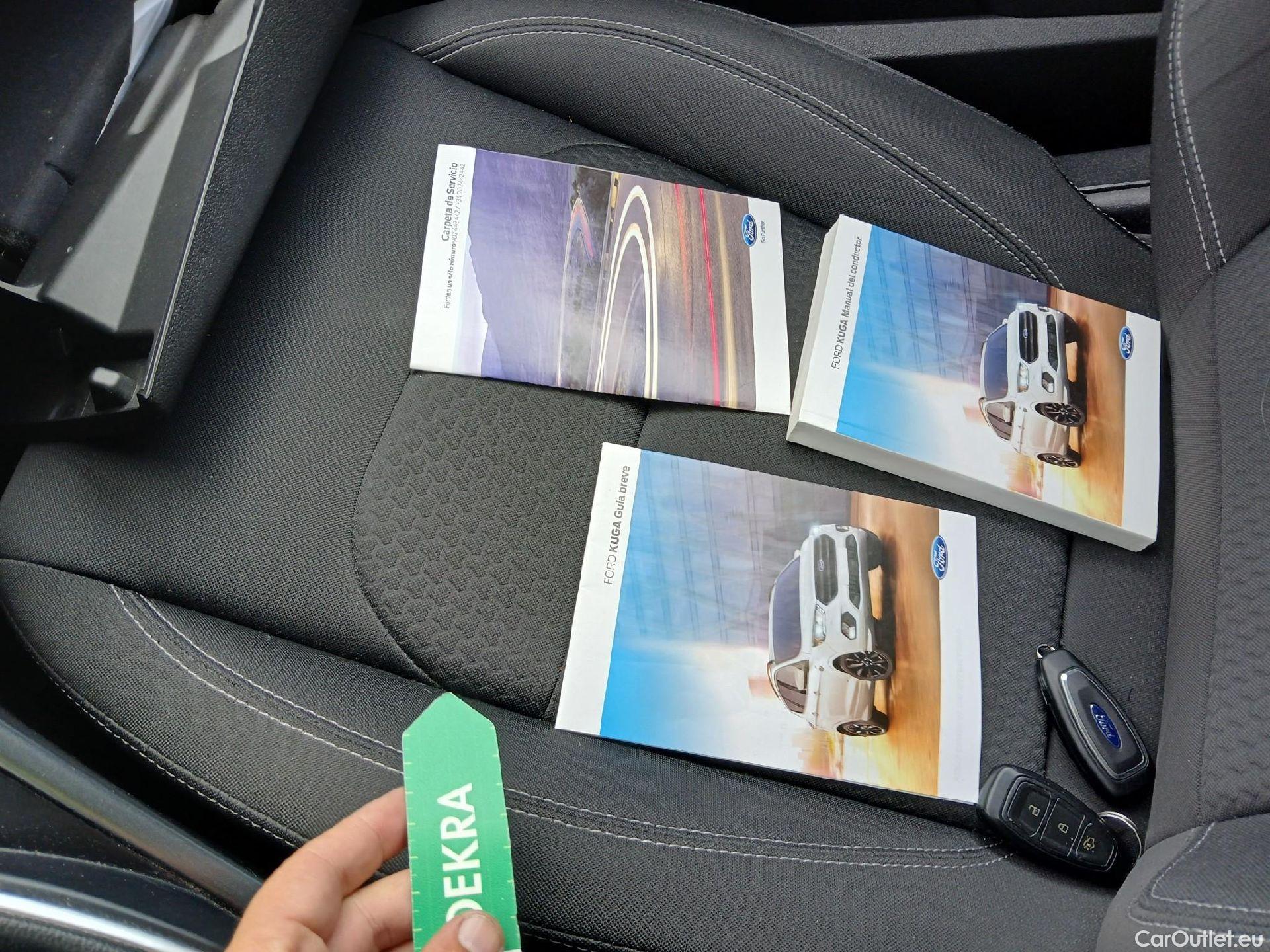  Ford  Kuga FORD  / 2016 / 5P / todoterreno 1.5 EcoBoost 88kW 4x2 Trend+ (CX) #1