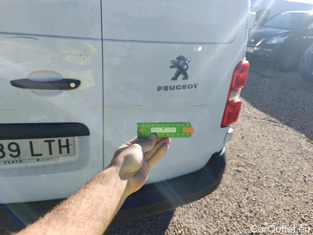  Peugeot  Expert PEUGEOT  / 2016 / 4P / furgón Furgón Premium 2.0 BlueHDi 120 EAT8 Stan #55