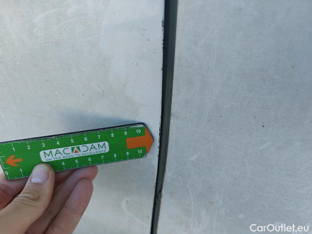  Peugeot  Expert PEUGEOT  / 2016 / 4P / furgón Furgón Premium 2.0 BlueHDi 120 EAT8 Stan #29