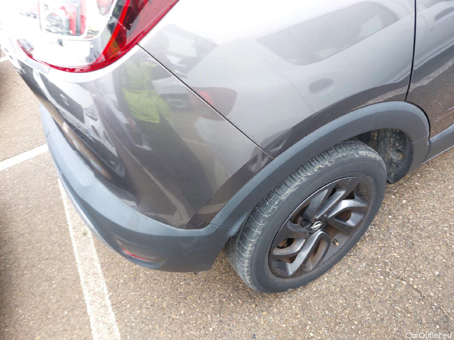  Opel  Crossland OPEL  X / 2017 / 5P / todoterreno 1.2 81kW Design Line 120 Aniversario S/S #27