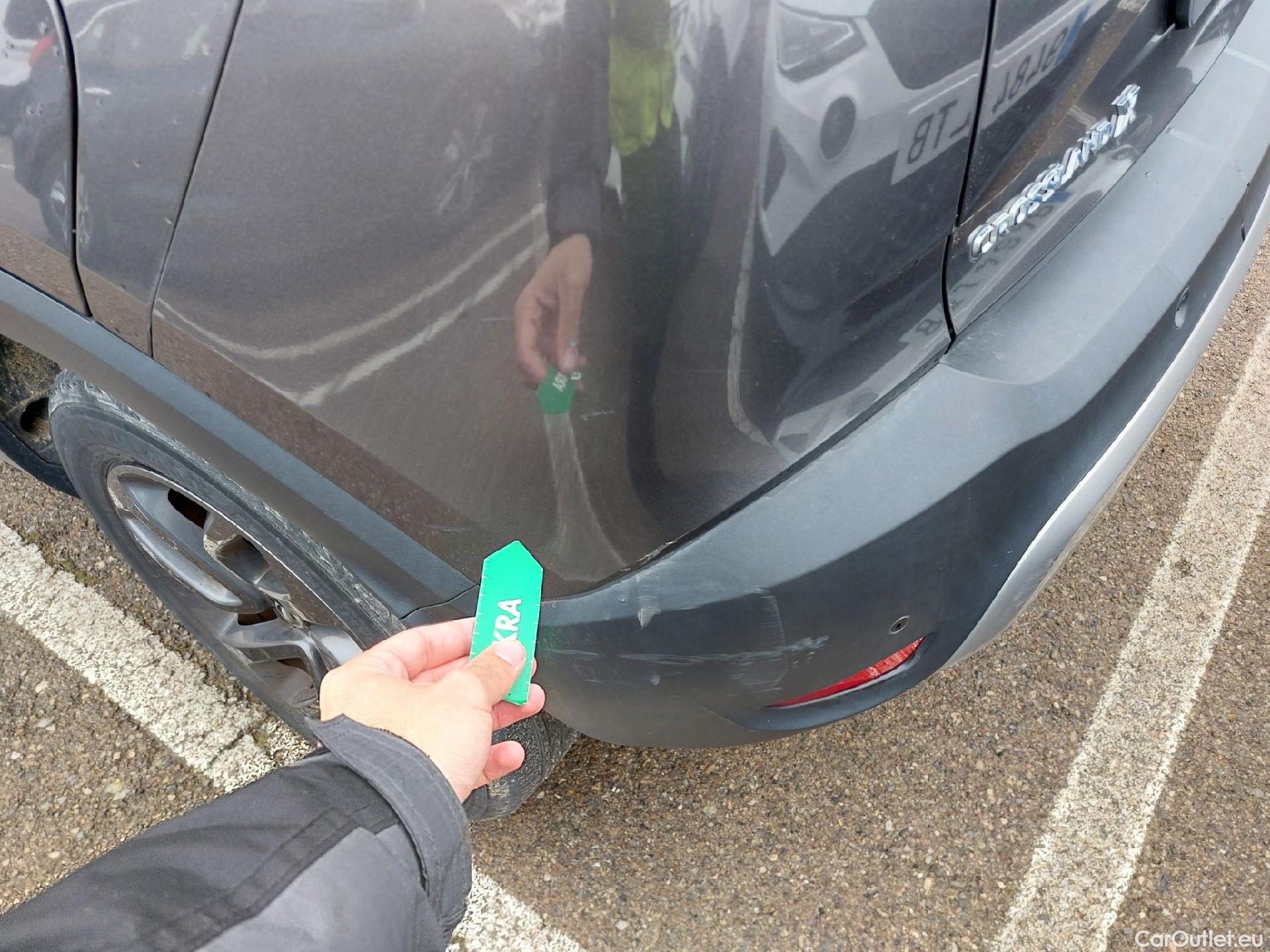  Opel  Crossland OPEL  X / 2017 / 5P / todoterreno 1.2 81kW Design Line 120 Aniversario S/S #21