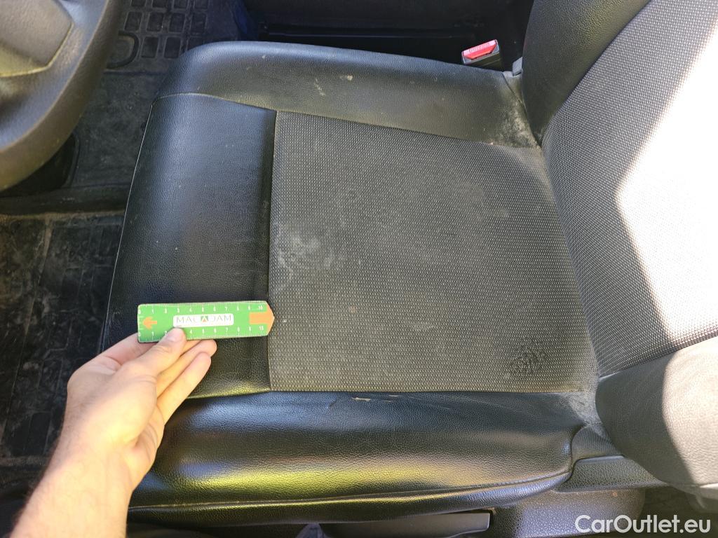  Peugeot  Expert PEUGEOT  / 2016 / 4P / furgón Furgón Premium 2.0 BlueHDi 120 EAT8 Stan #41