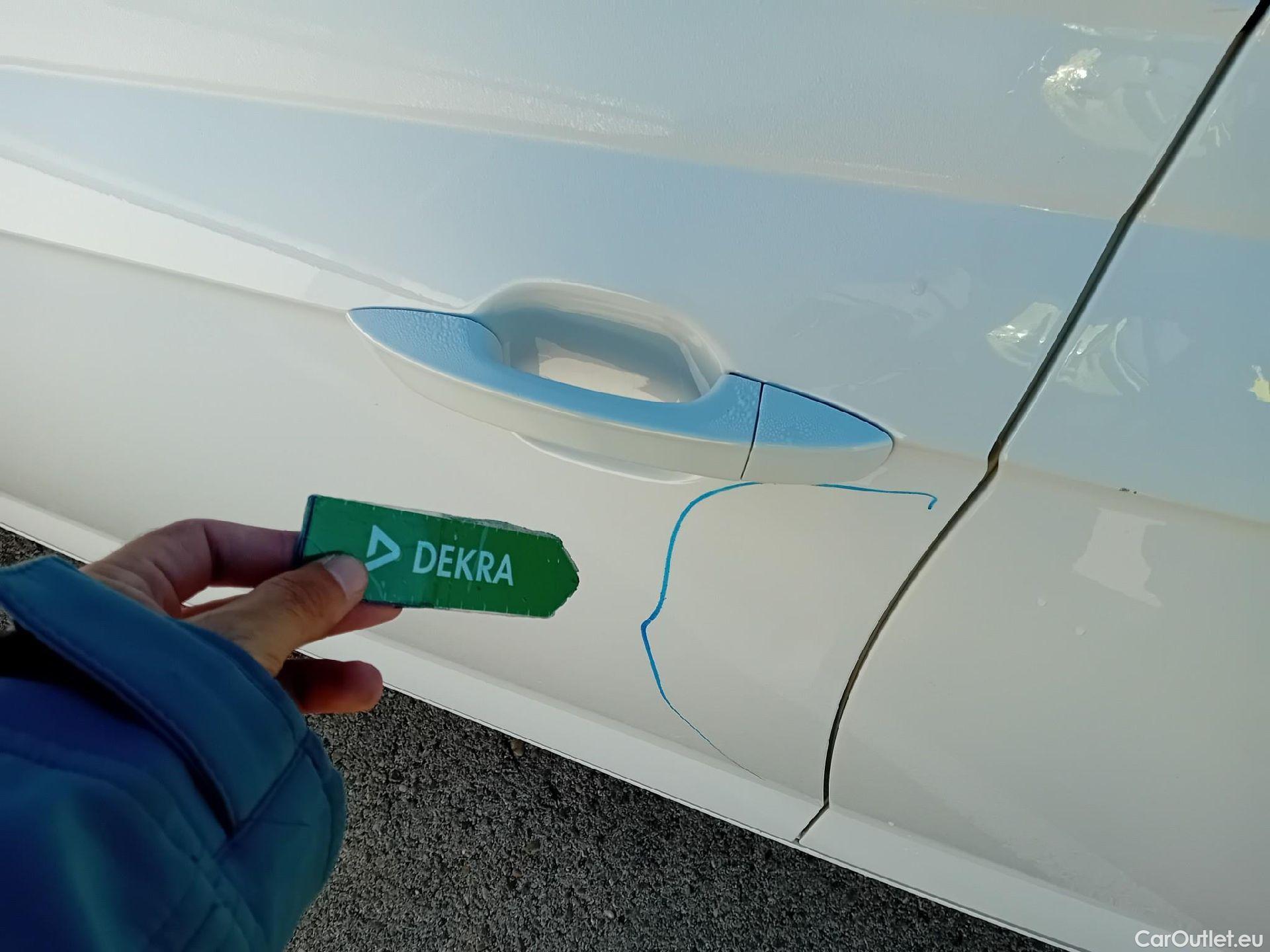  Volkswagen  Polo VOLKSWAGEN  / 2021 / 5P / berlina con portón Life 1.0 TSI 70kW (95CV) #5