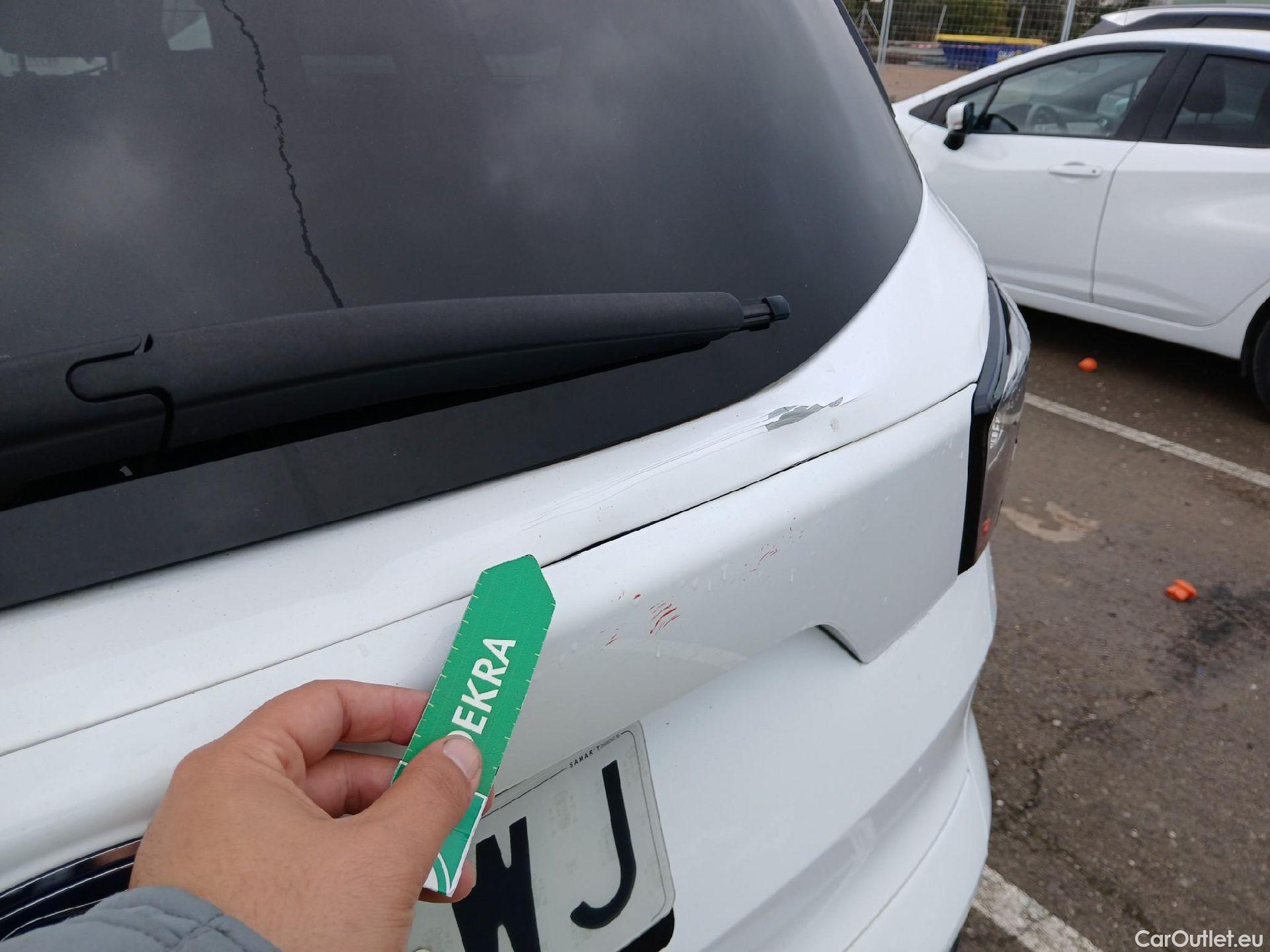  Ford  Kuga FORD  / 2016 / 5P / todoterreno 1.5 EcoBoost 88kW 4x2 Trend+ (CX) #32