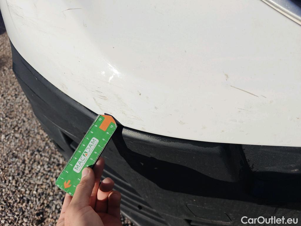  Peugeot  Expert PEUGEOT  / 2016 / 4P / furgón Furgón Premium 2.0 BlueHDi 120 EAT8 Stan #48