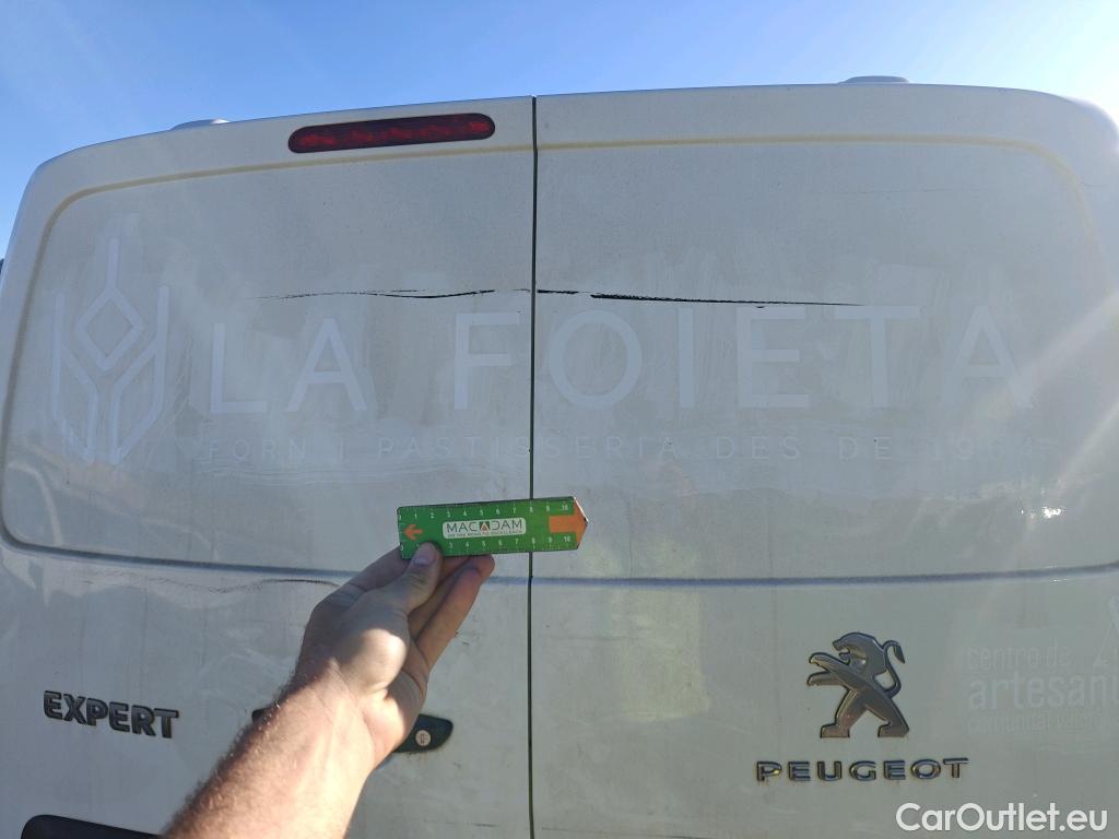  Peugeot  Expert PEUGEOT  / 2016 / 4P / furgón Furgón Premium 2.0 BlueHDi 120 EAT8 Stan #34