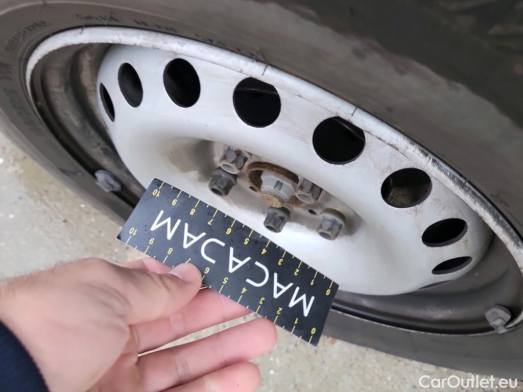  Renault  Kangoo RENAULT  Furgón/2013/4P/furgón derivado de turismo Profesional Maxi 5p dCi 81 kW (110 CV) #44