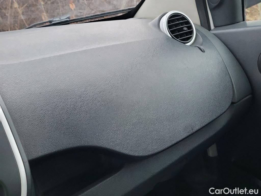  Renault  Kangoo RENAULT  Furgón/2013/4P/furgón derivado de turismo Profesional Maxi 5p dCi 81 kW (110 CV) #29