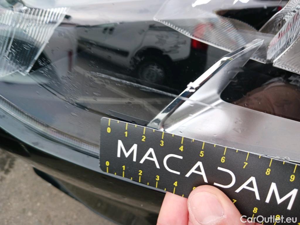  Ford  Focus FORD  / 2018 / 5P / berlina con portón 2.0 Ecoblue 110kW Titanium Auto #27