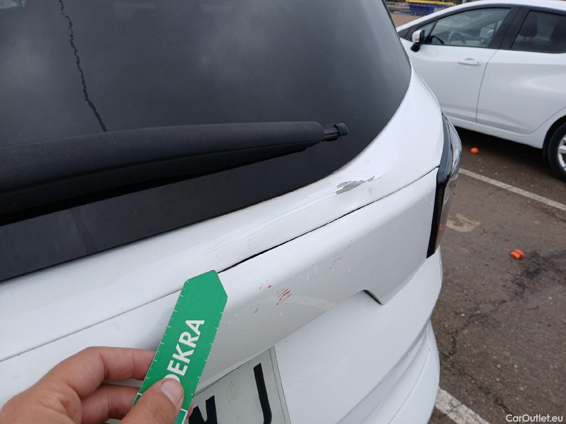  Ford  Kuga FORD  / 2016 / 5P / todoterreno 1.5 EcoBoost 88kW 4x2 Trend+ (CX) #29