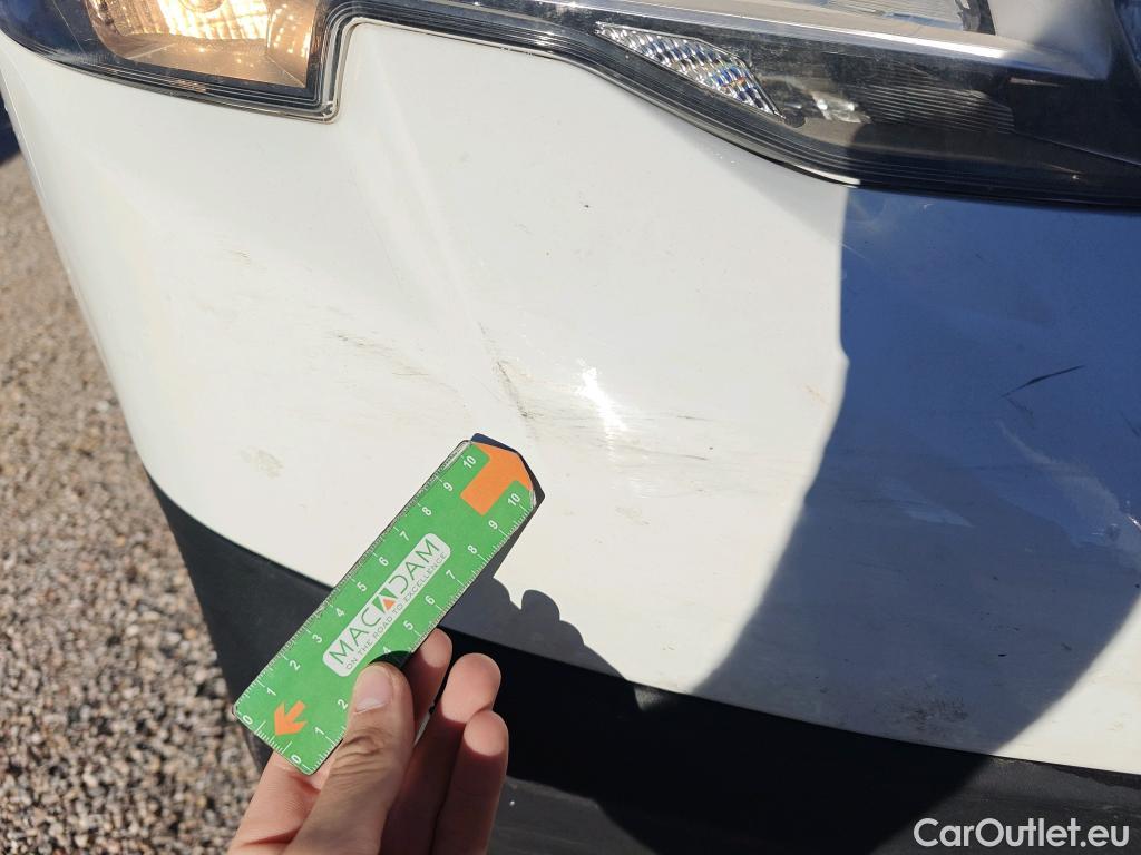  Peugeot  Expert PEUGEOT  / 2016 / 4P / furgón Furgón Premium 2.0 BlueHDi 120 EAT8 Stan #47