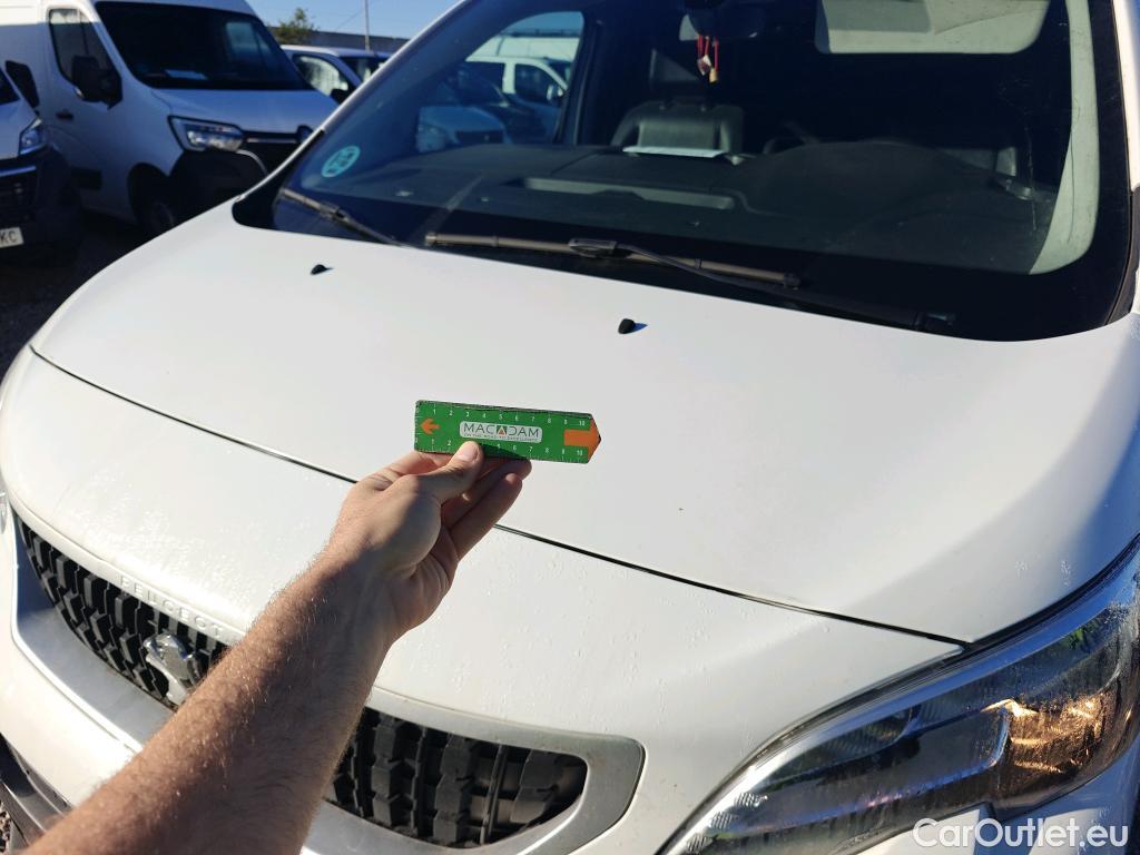  Peugeot  Expert PEUGEOT  / 2016 / 4P / furgón Furgón Premium 2.0 BlueHDi 120 EAT8 Stan #60