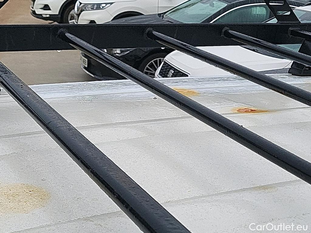  Renault  Kangoo RENAULT  Furgón/2013/4P/furgón derivado de turismo Profesional Maxi 5p dCi 81 kW (110 CV) #18