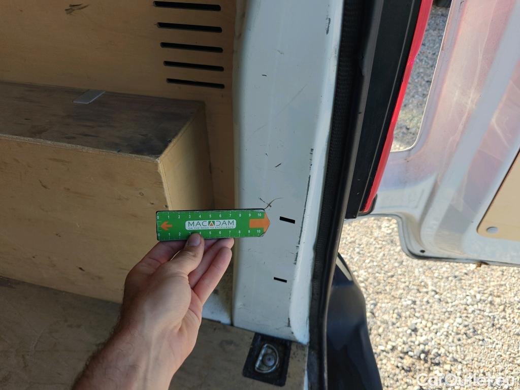  Peugeot  Expert PEUGEOT  / 2016 / 4P / furgón Furgón Premium 2.0 BlueHDi 120 EAT8 Stan #12