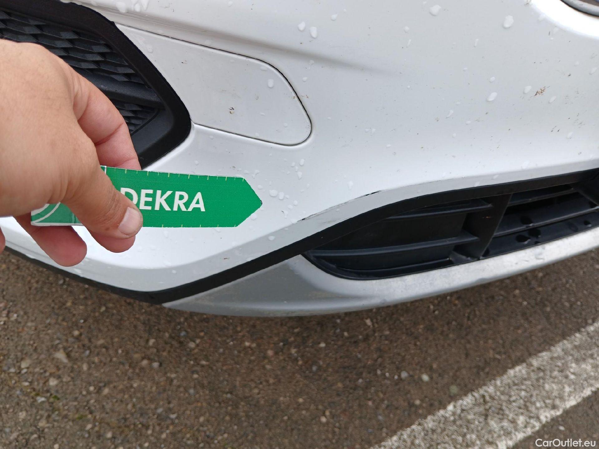  Ford  Kuga FORD  / 2016 / 5P / todoterreno 1.5 EcoBoost 88kW 4x2 Trend+ (CX) #7