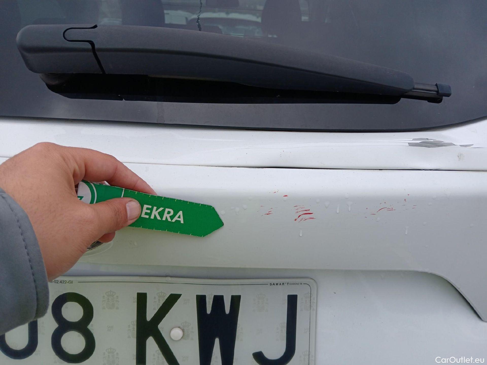  Ford  Kuga FORD  / 2016 / 5P / todoterreno 1.5 EcoBoost 88kW 4x2 Trend+ (CX) #33