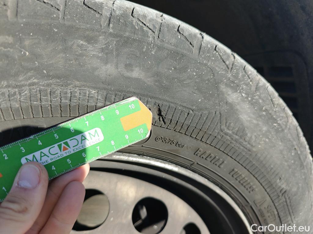  Peugeot  Expert PEUGEOT  / 2016 / 4P / furgón Furgón Premium 2.0 BlueHDi 120 EAT8 Stan #22