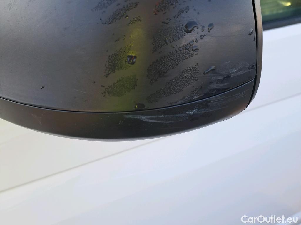  Volkswagen  Transporter VOLKSWAGEN  / 2015 / 4P / furgón Business Corto TN 2.0TDI 75kW(102CV) BMT #26