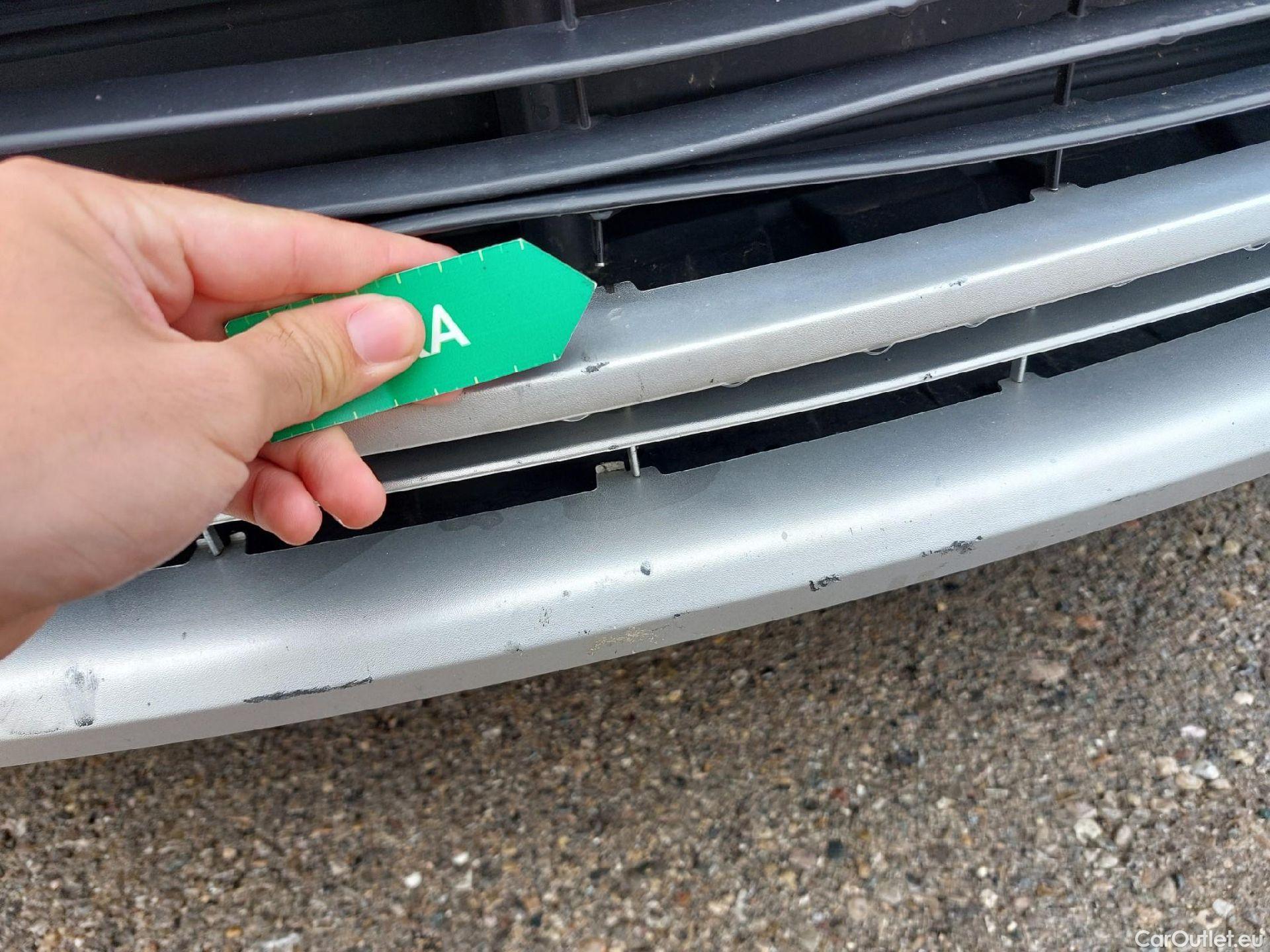  Opel  Crossland OPEL  X / 2017 / 5P / todoterreno 1.2 81kW Design Line 120 Aniversario S/S #11