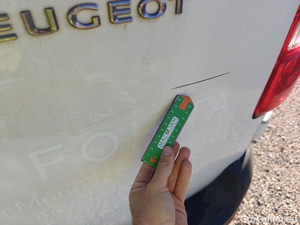  Peugeot  Expert PEUGEOT  / 2016 / 4P / furgón Furgón Premium 2.0 BlueHDi 120 EAT8 Stan #56