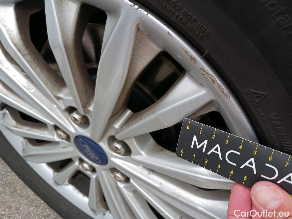  Ford  Focus FORD  / 2018 / 5P / berlina con portón 2.0 Ecoblue 110kW Titanium Auto #16