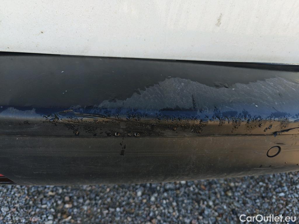  Peugeot  Expert PEUGEOT  / 2016 / 4P / furgón Furgón Premium 2.0 BlueHDi 120 EAT8 Stan #44