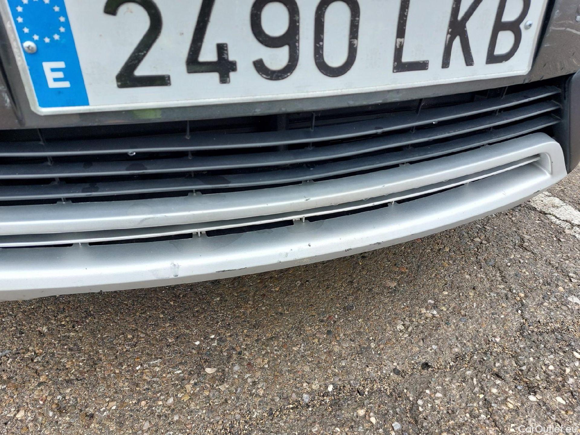  Opel  Crossland OPEL  X / 2017 / 5P / todoterreno 1.2 81kW Design Line 120 Aniversario S/S #10