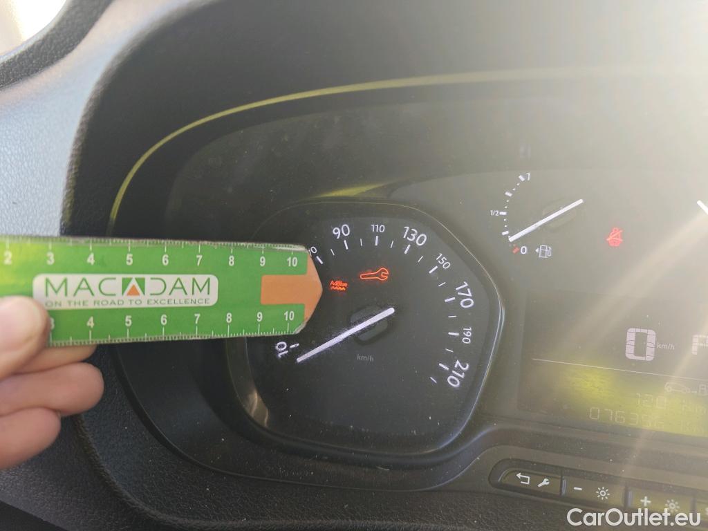  Peugeot  Expert PEUGEOT  / 2016 / 4P / furgón Furgón Premium 2.0 BlueHDi 120 EAT8 Stan #74