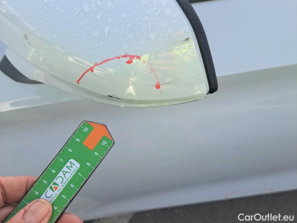  Land Rover  Discovery SEAT Nuevo León / 2020 / 5P / berlina con portón 1.5 TSI 96kW S&S Style Go(SP) #48