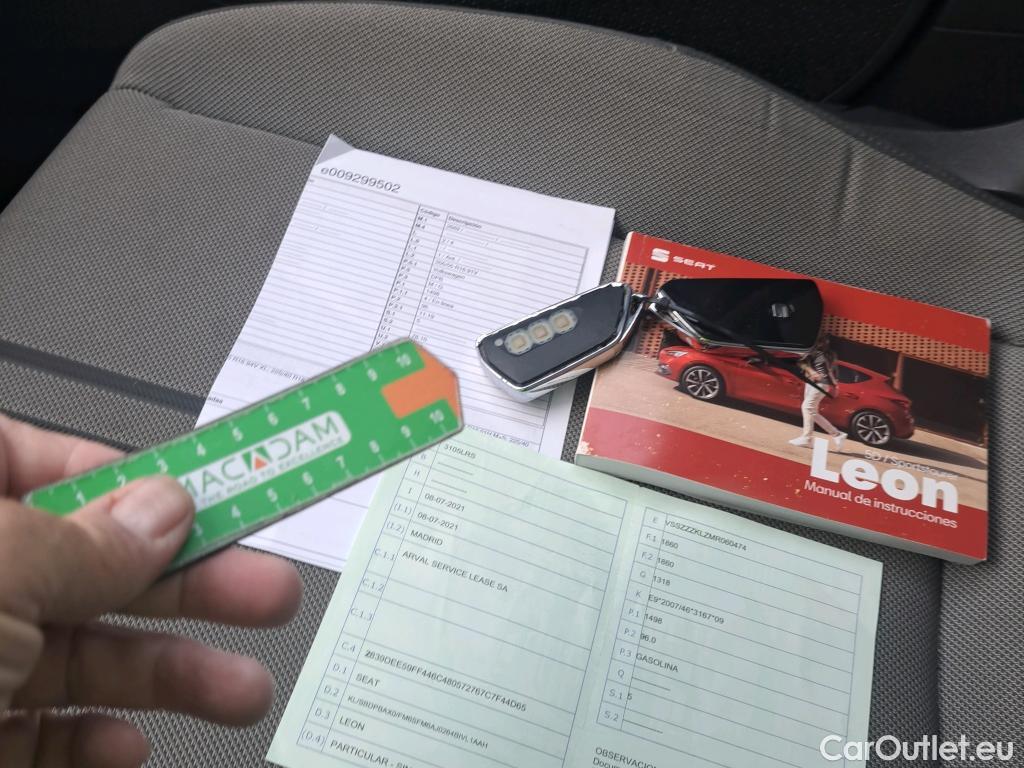  Land Rover  Discovery SEAT Nuevo León / 2020 / 5P / berlina con portón 1.5 TSI 96kW S&S Style Go(SP) #1