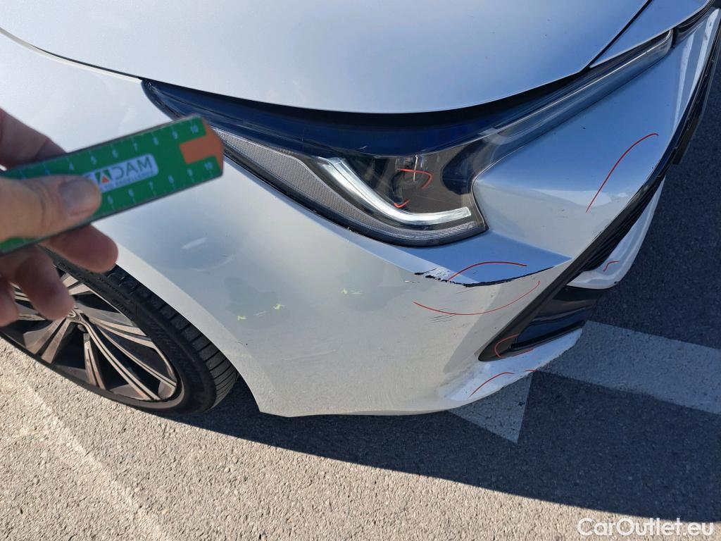  Toyota  Corolla TOYOTA  / 2020 / 5P / berlina con portón 2.0 180H STYLE E-CVT #20