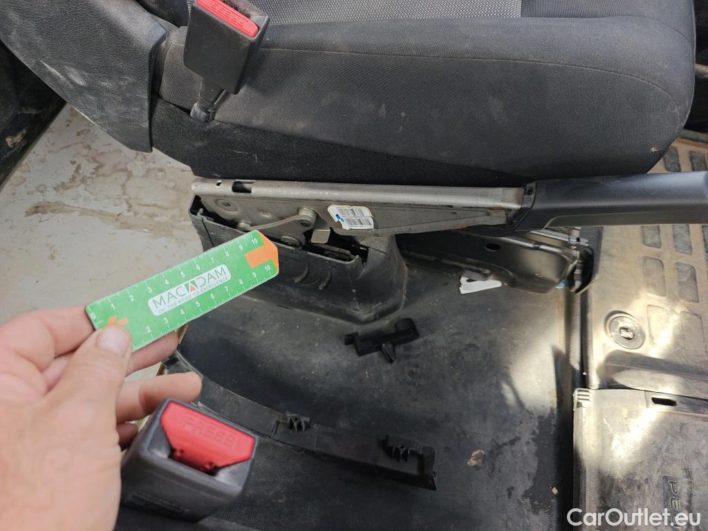  Peugeot  Expert  Furgón Pro Doble Cab Repliable Standard 1.5 HDI 120CV MT6 E6d #41