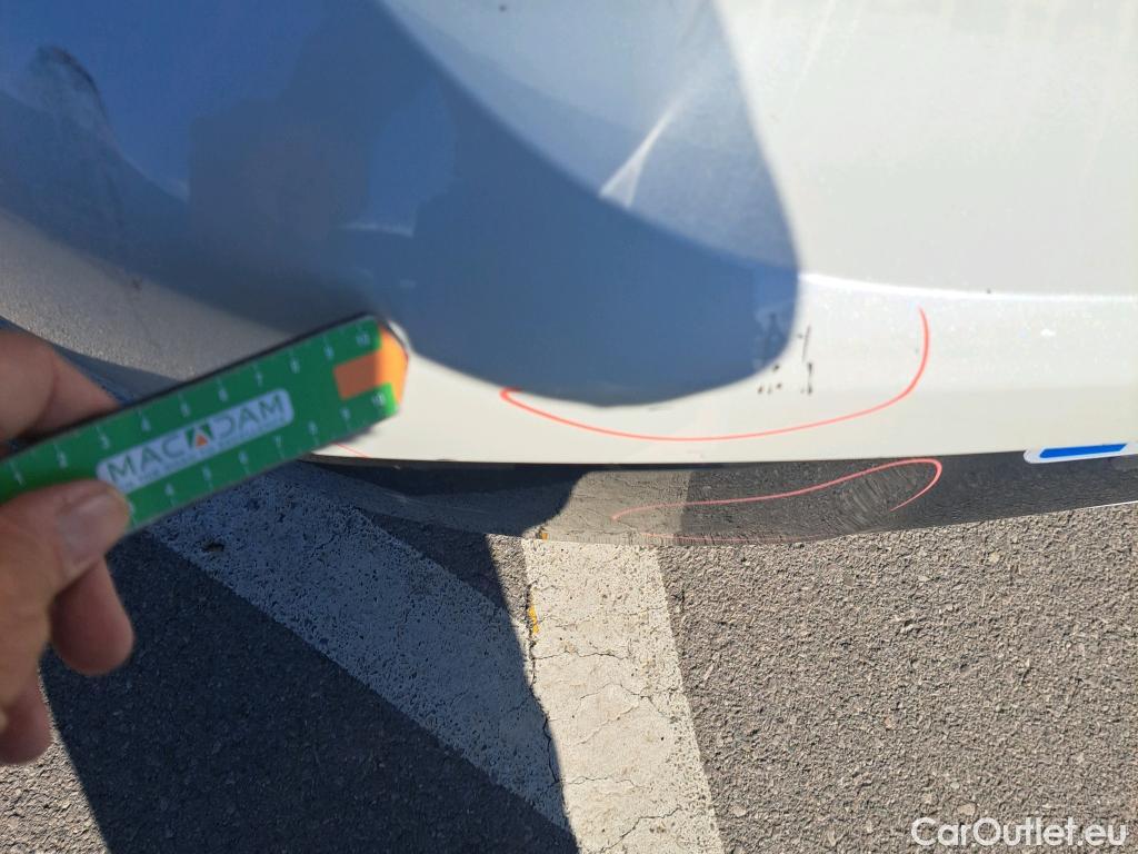  Toyota  Corolla TOYOTA  / 2020 / 5P / berlina con portón 2.0 180H STYLE E-CVT #27