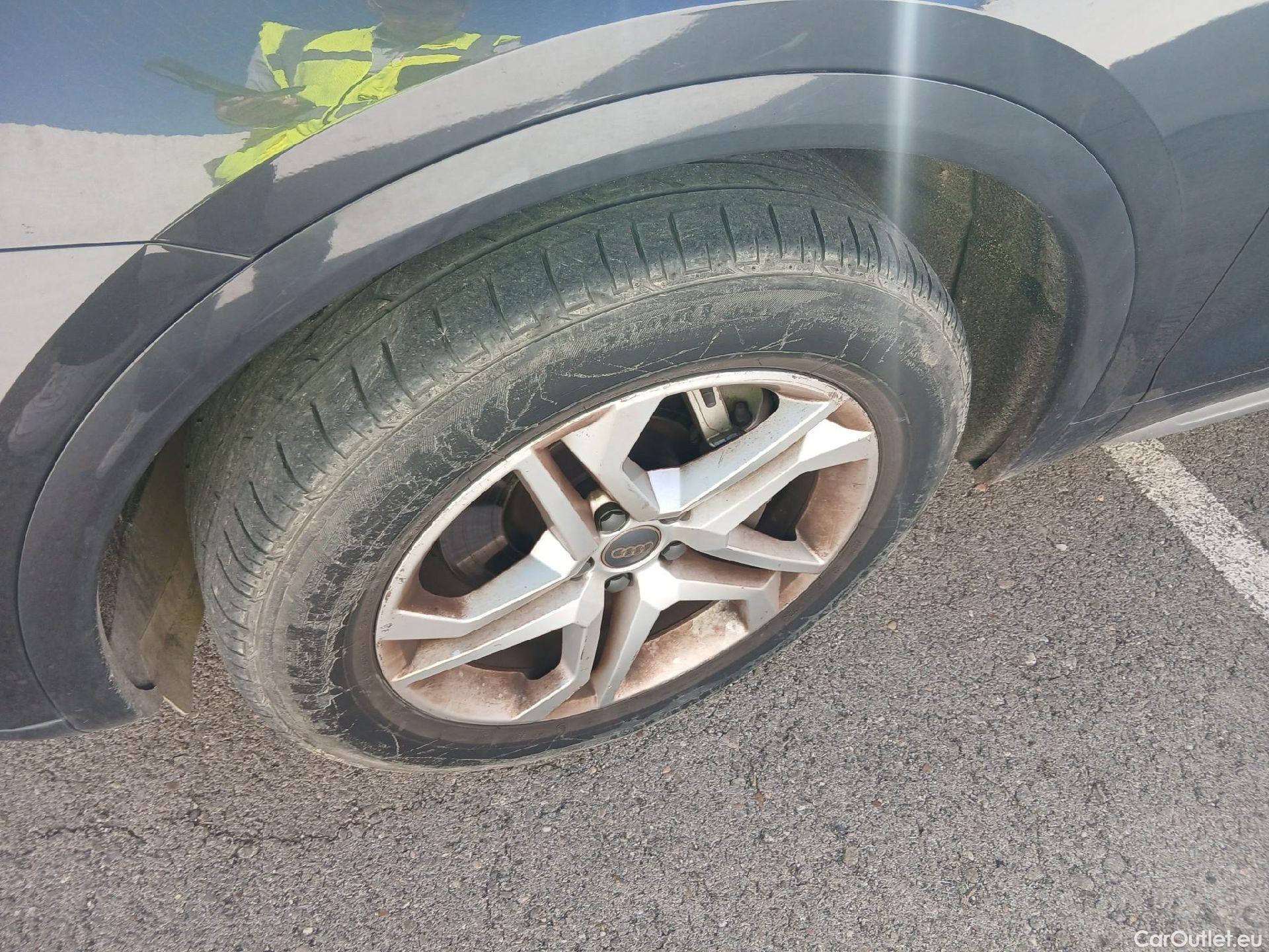  Audi  Q5  35 TDI design 2.0 TDI 165CV AT7 E6dT #8