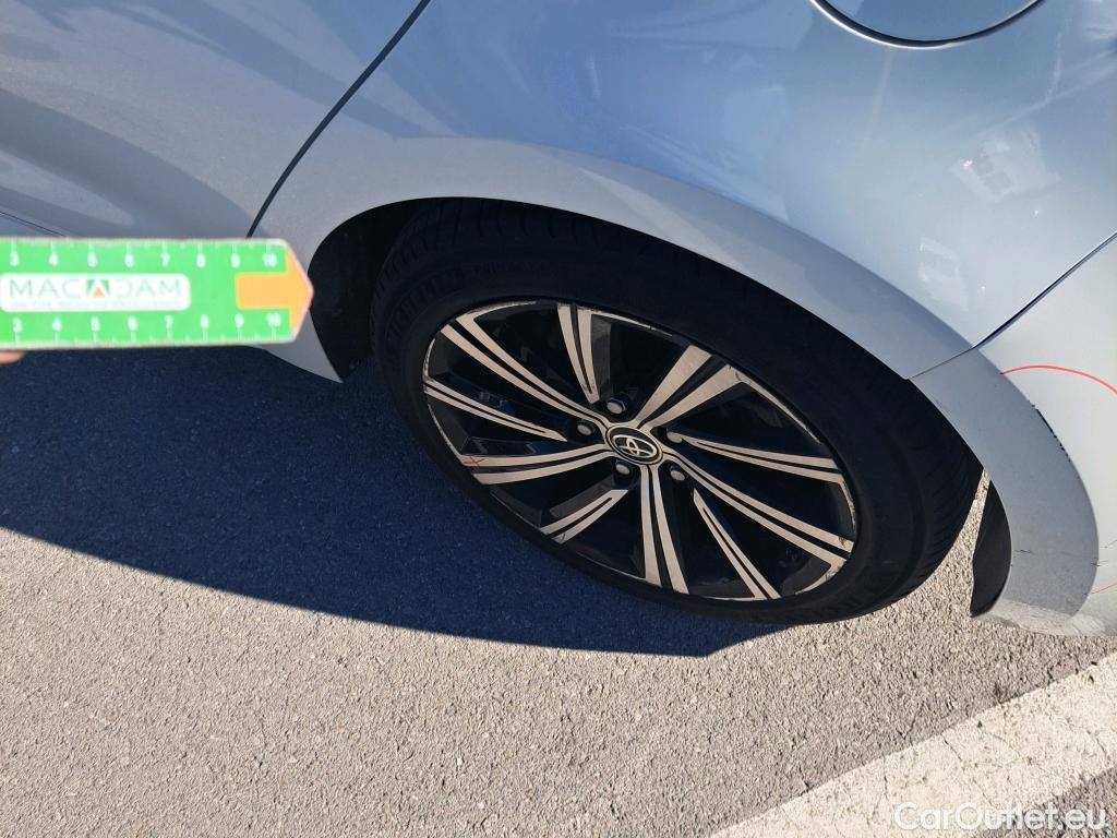  Toyota  Corolla TOYOTA  / 2020 / 5P / berlina con portón 2.0 180H STYLE E-CVT #11