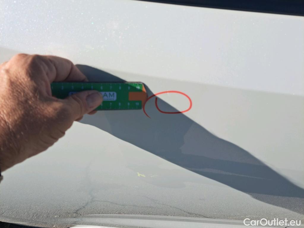  Toyota  Corolla TOYOTA  / 2020 / 5P / berlina con portón 2.0 180H STYLE E-CVT #16