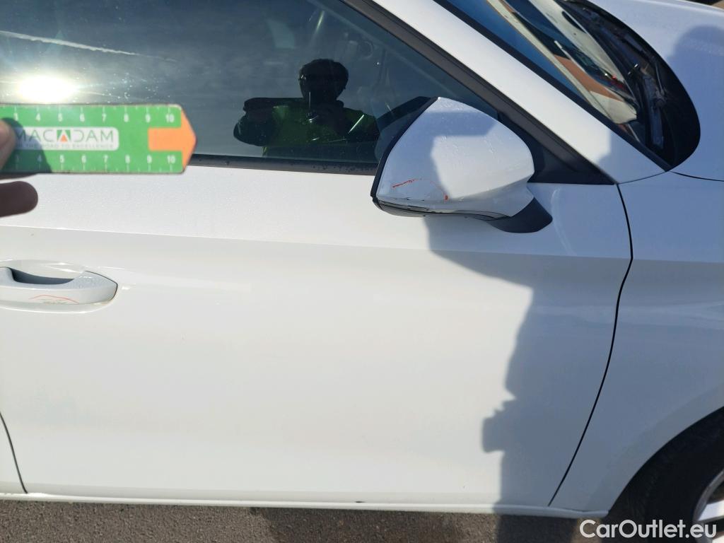  Land Rover  Discovery SEAT Nuevo León / 2020 / 5P / berlina con portón 1.5 TSI 96kW S&S Style Go(SP) #49