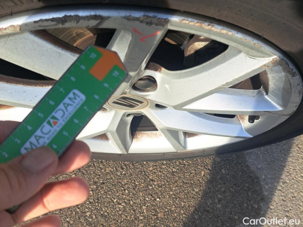  Land Rover  Discovery SEAT Nuevo León / 2020 / 5P / berlina con portón 1.5 TSI 96kW S&S Style Go(SP) #25