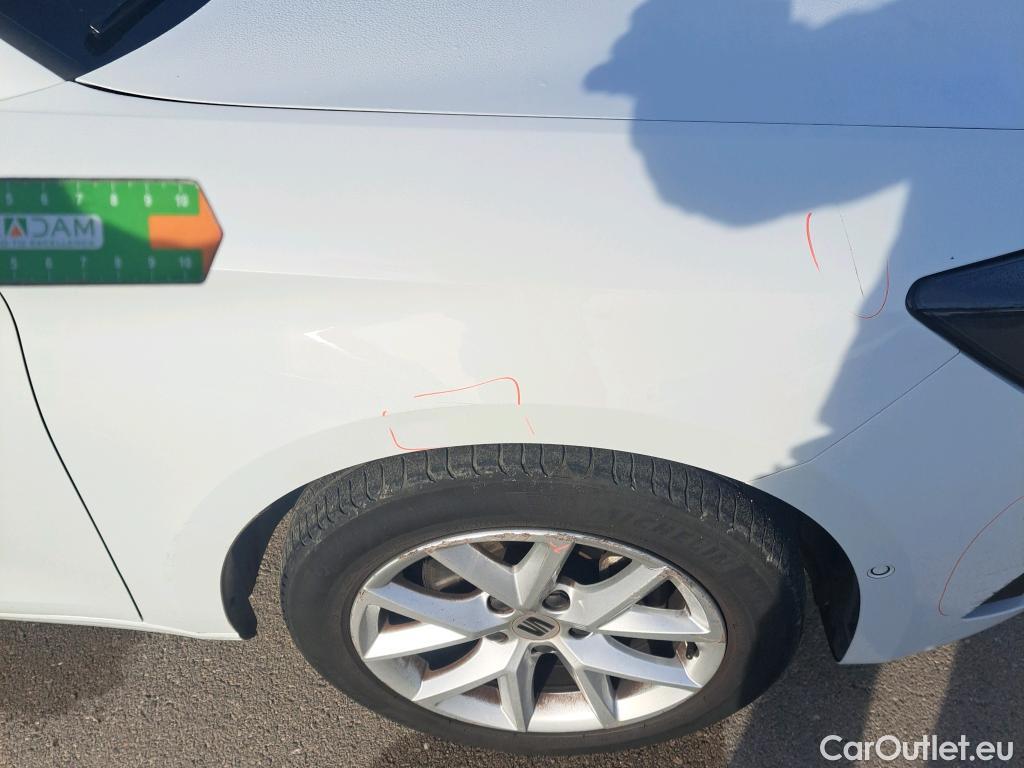  Land Rover  Discovery SEAT Nuevo León / 2020 / 5P / berlina con portón 1.5 TSI 96kW S&S Style Go(SP) #3