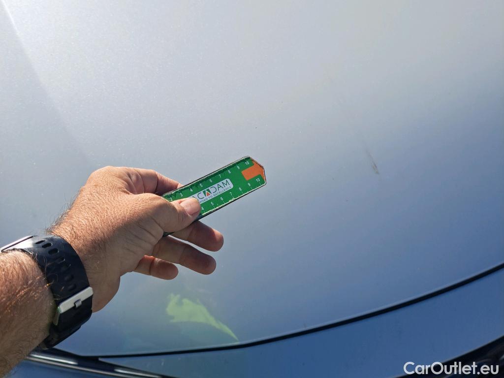  Toyota  Corolla TOYOTA  / 2020 / 5P / berlina con portón 2.0 180H STYLE E-CVT #36