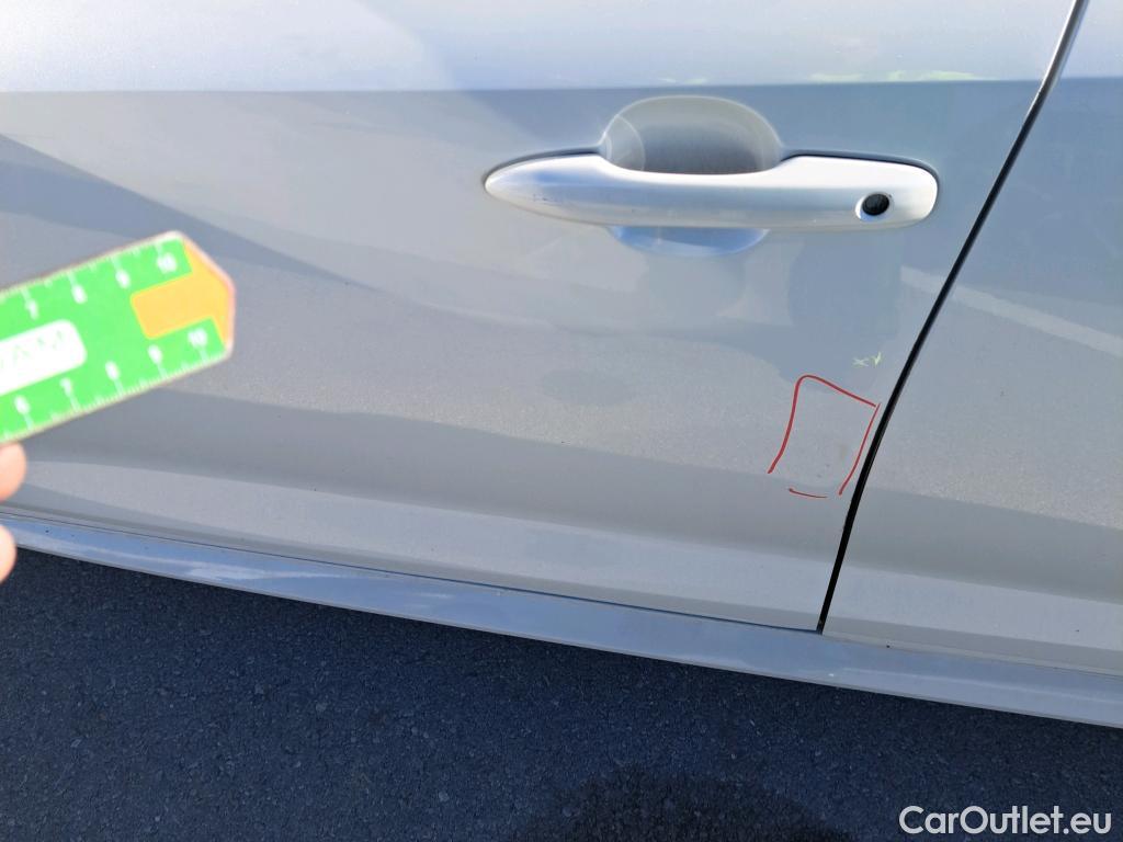  Toyota  Corolla TOYOTA  / 2020 / 5P / berlina con portón 2.0 180H STYLE E-CVT #43