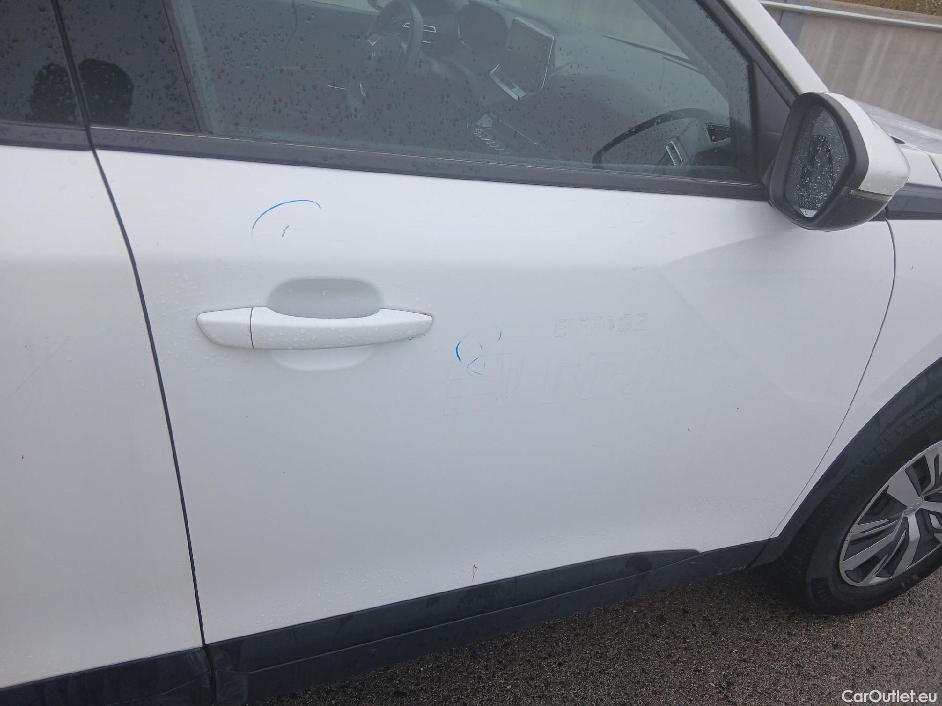  Peugeot  2008 PEUGEOT  / 2019 / 5P / todoterreno Active BlueHDI 81kW (110CV) #22