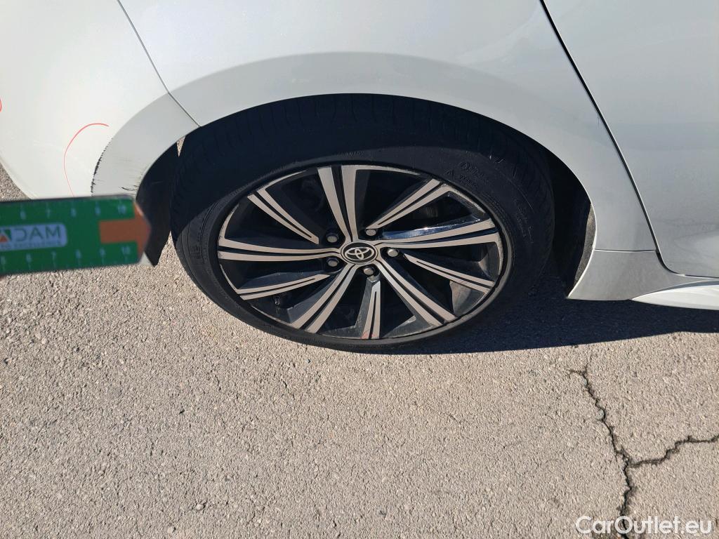  Toyota  Corolla TOYOTA  / 2020 / 5P / berlina con portón 2.0 180H STYLE E-CVT #5