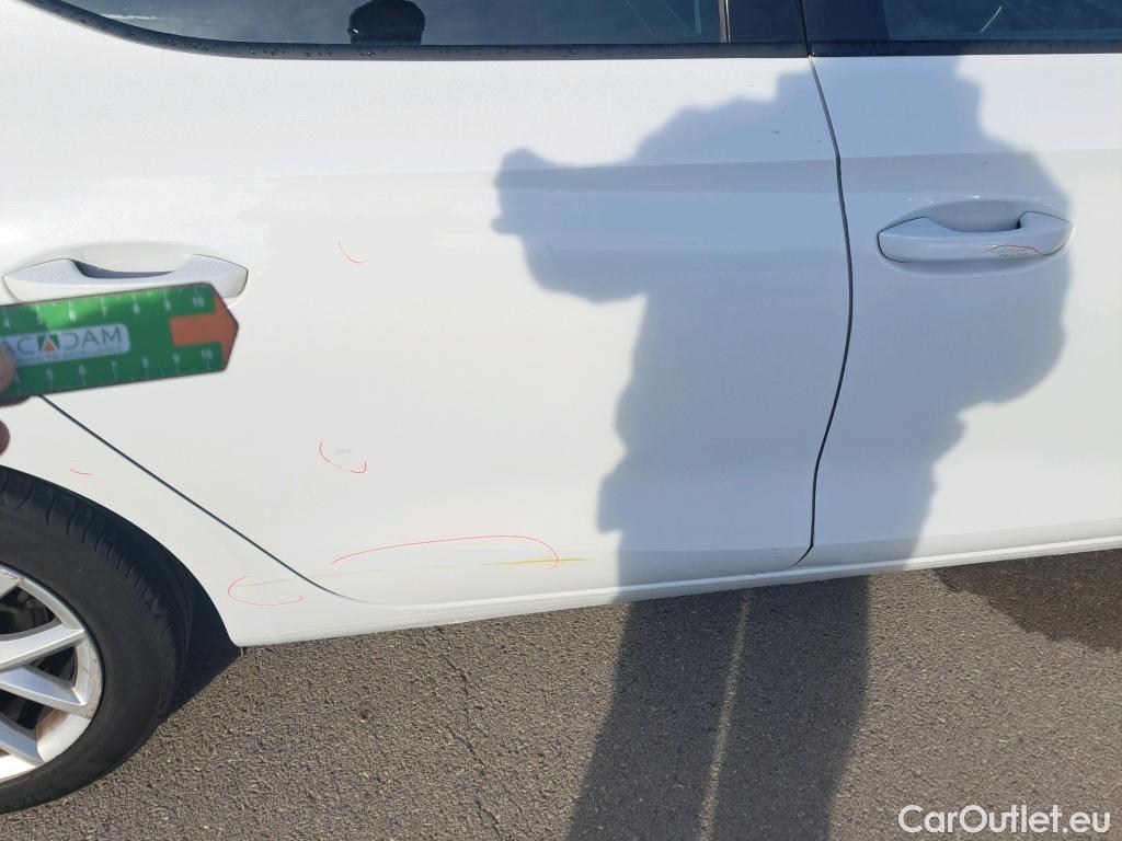  Land Rover  Discovery SEAT Nuevo León / 2020 / 5P / berlina con portón 1.5 TSI 96kW S&S Style Go(SP) #42