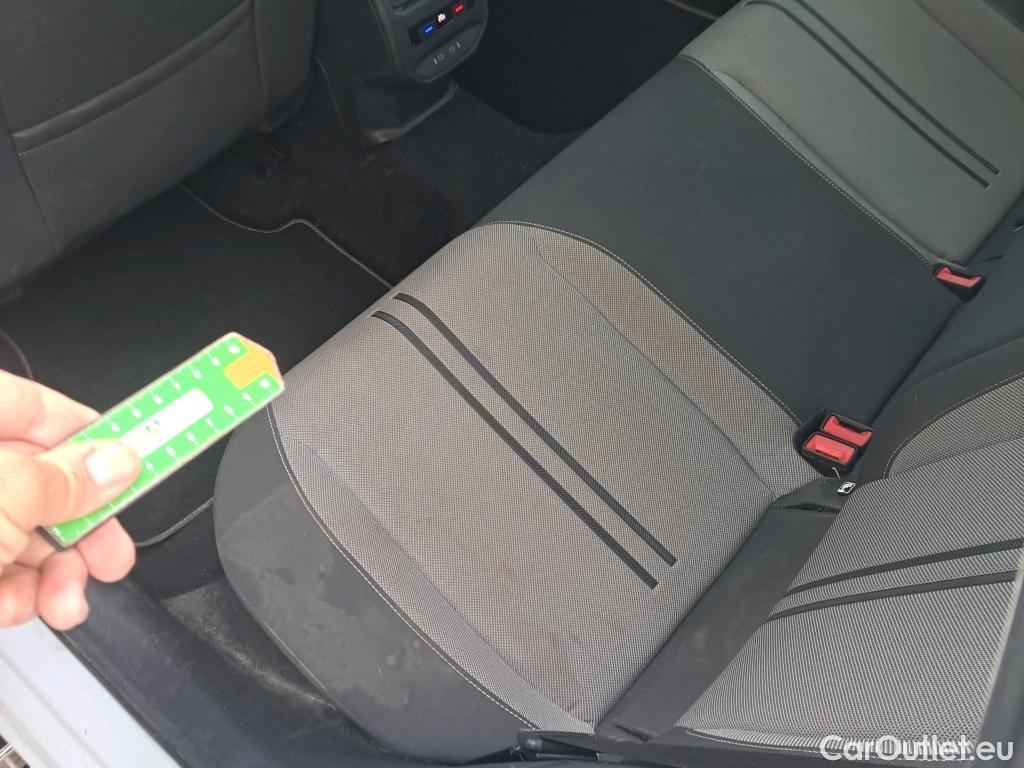  Land Rover  Discovery SEAT Nuevo León / 2020 / 5P / berlina con portón 1.5 TSI 96kW S&S Style Go(SP) #15