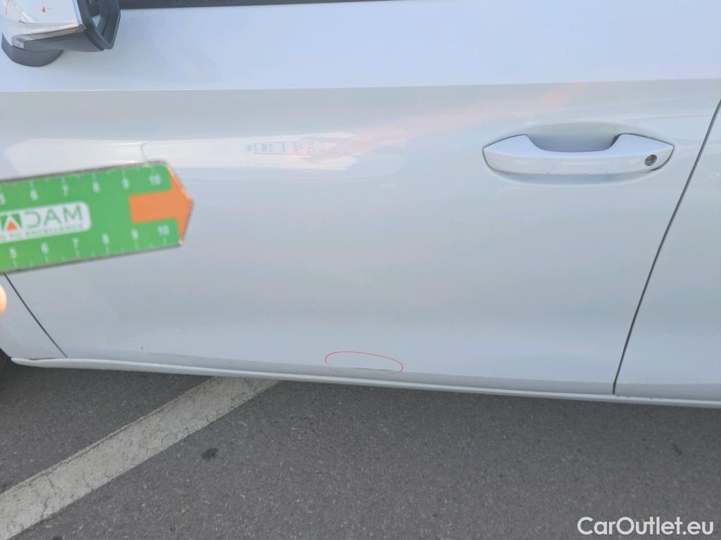  Land Rover  Discovery SEAT Nuevo León / 2020 / 5P / berlina con portón 1.5 TSI 96kW S&S Style Go(SP) #13